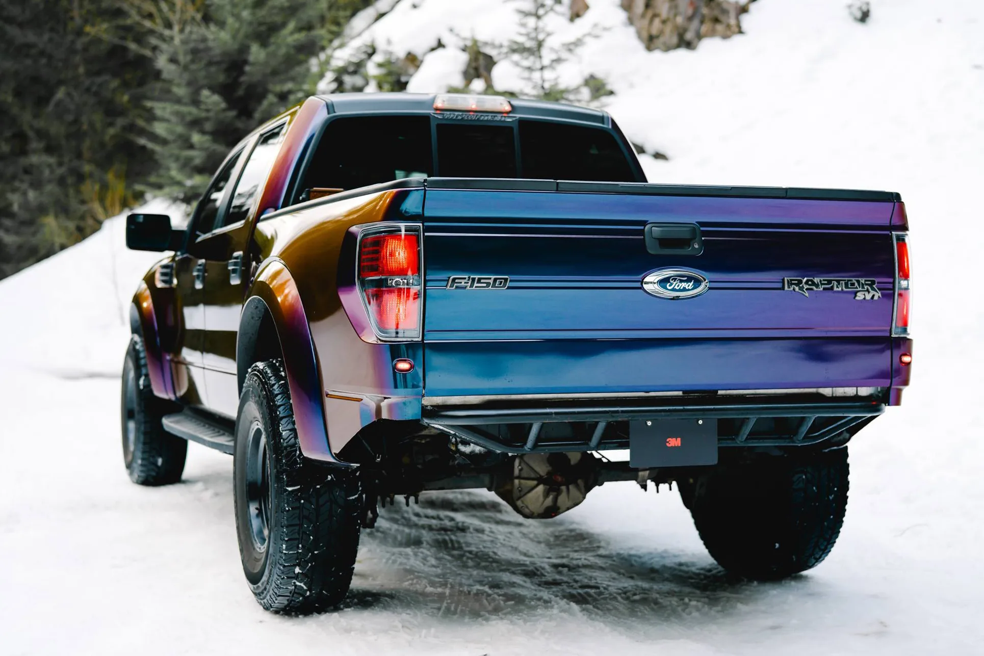 Ford Raptor - Car wrapping Gloss Flip Deep Space 3M